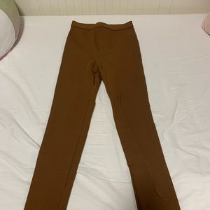 Aritzia Talula stretchy pants size 0